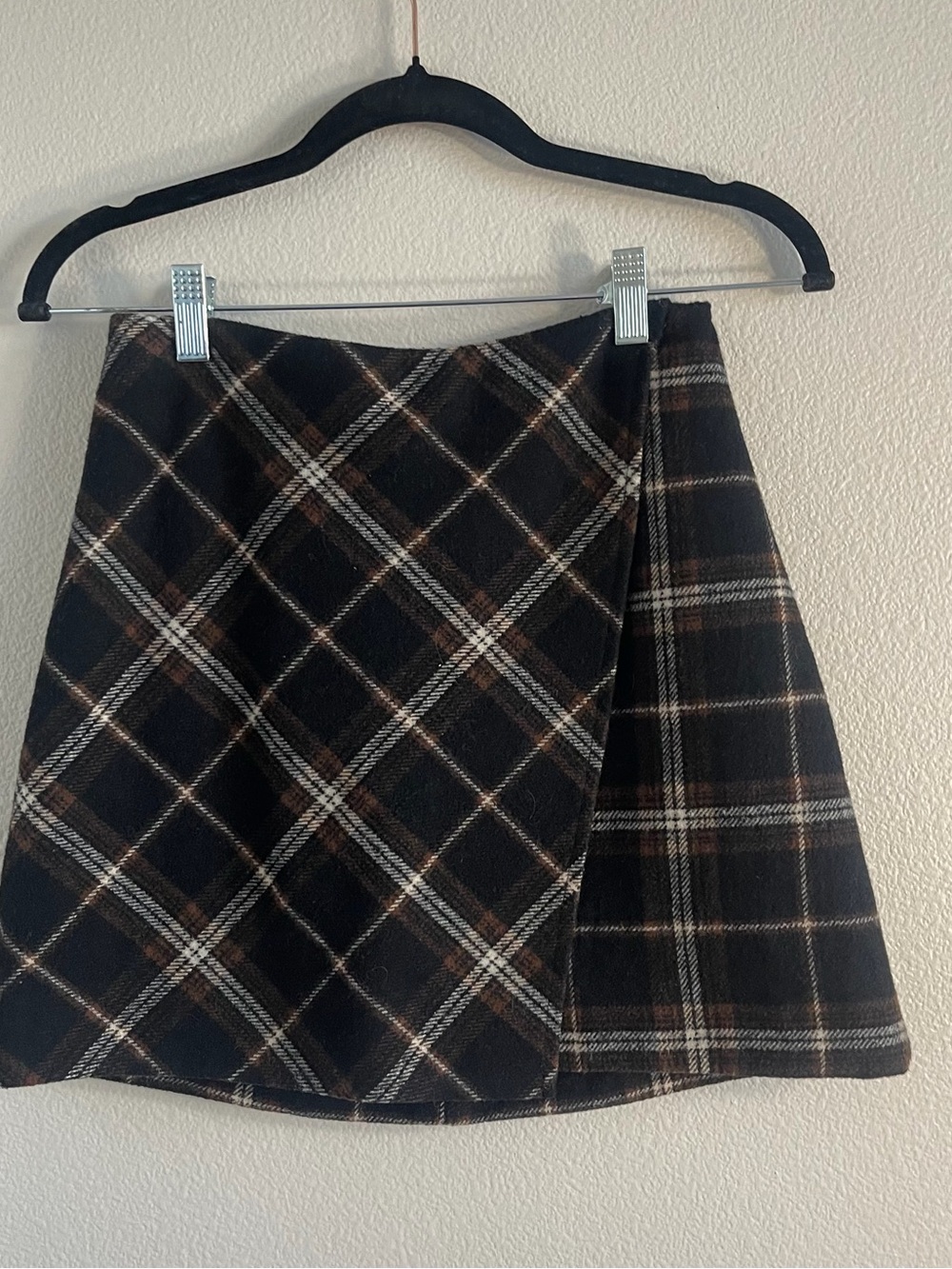 Hollister Black Plaid Mini Skirt with Brown and White Accents